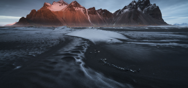 [Video Course] Photographing Ice and Winter Landscapes by Daniel Kordan - Image 1